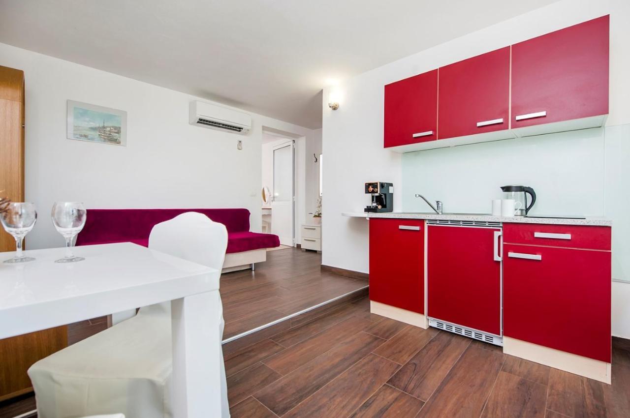 Keser Apartments Rovinj Exterior foto