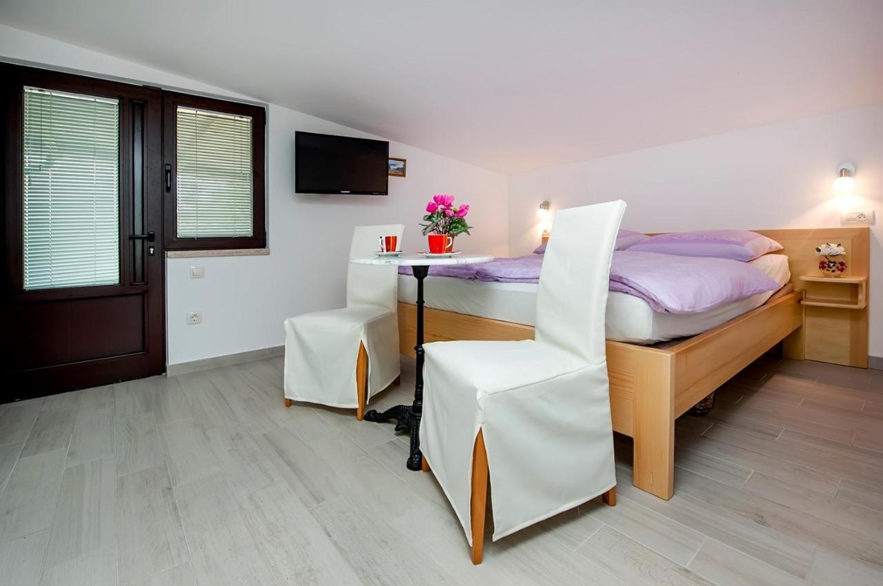 Keser Apartments Rovinj Exterior foto